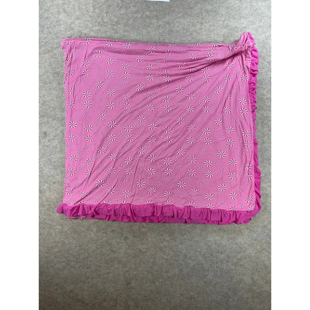 Posh Peanut Queen of Snowflakes Ruffled Luxe Patoo Bamboo Blanket 60x60